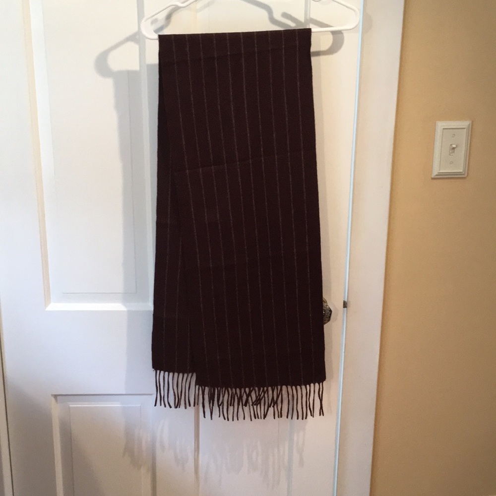 Cashmere scarf